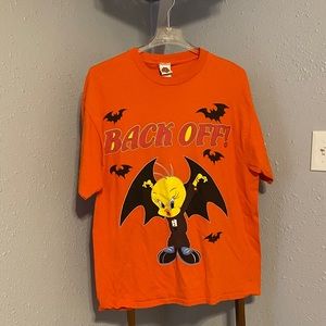 Vintage looney tunes shirt